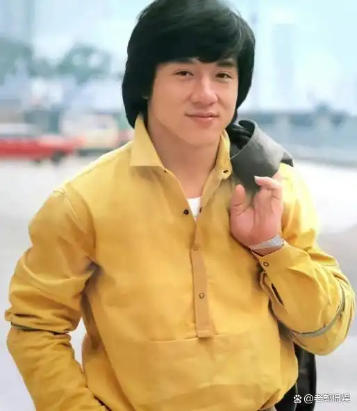 成龙练武术的视频_成龙的武术背景与训练经历_成龙武术背景训练经历了什么