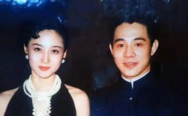 情感爱情故事利智生活在线观看_情感爱情故事利智生活免费观看_利智的情感生活与爱情故事
