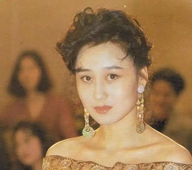 情感爱情故事利智生活在线观看_情感爱情故事利智生活免费观看_利智的情感生活与爱情故事