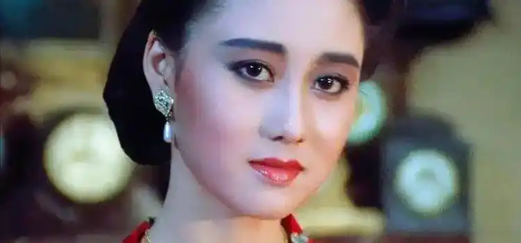 利智的恋爱生活_利智的情感生活与爱情故事_利智的感情生活