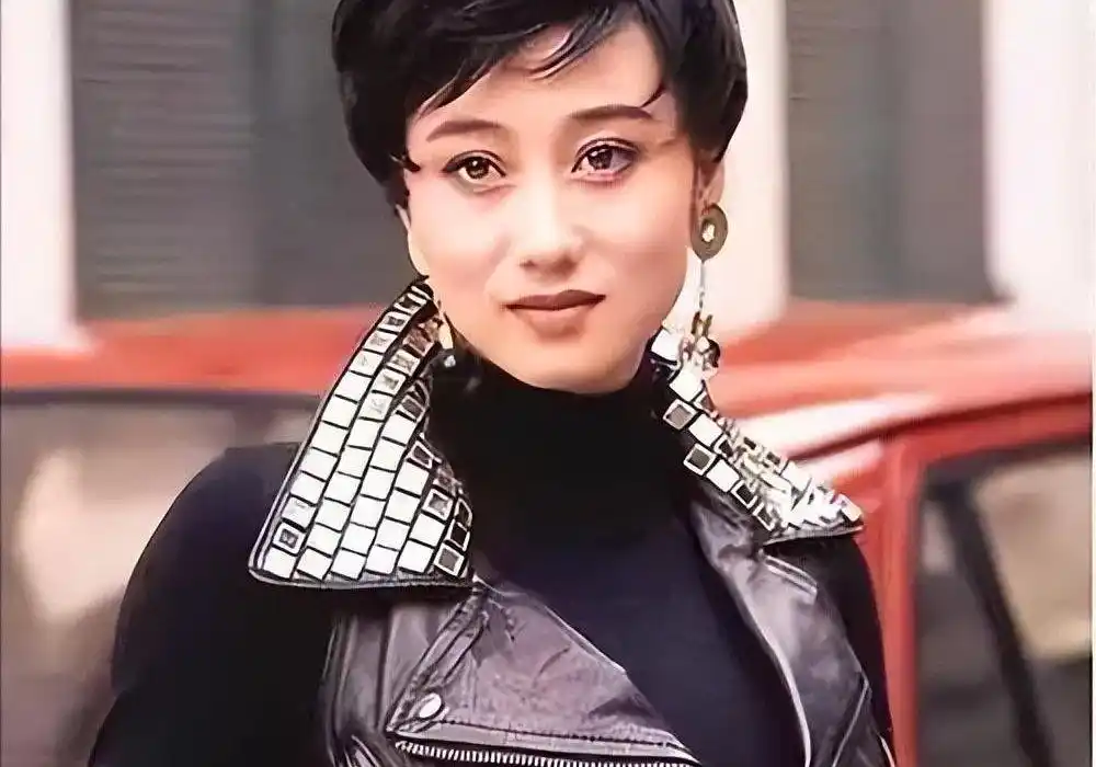 利智的恋爱生活_利智的感情生活_利智的情感生活与爱情故事