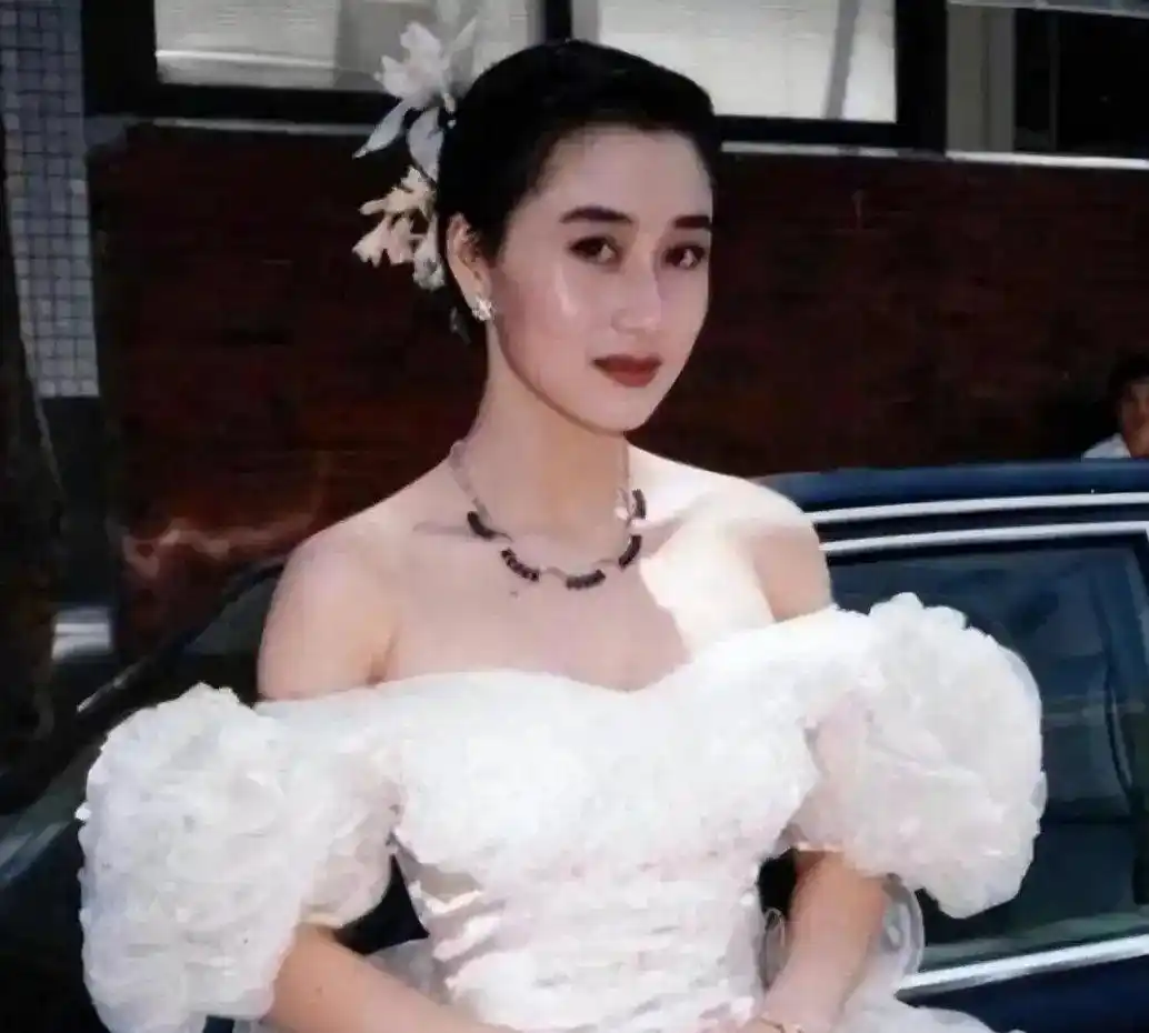 情感爱情故事利智生活在线观看_利智的恋爱生活_利智的情感生活与爱情故事