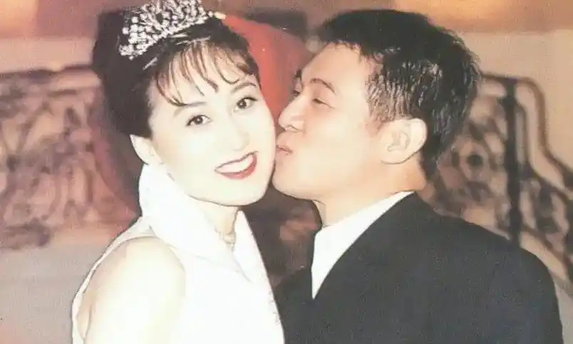 情感爱情故事利智生活在线观看_利智的情感生活与爱情故事_利智的恋爱生活