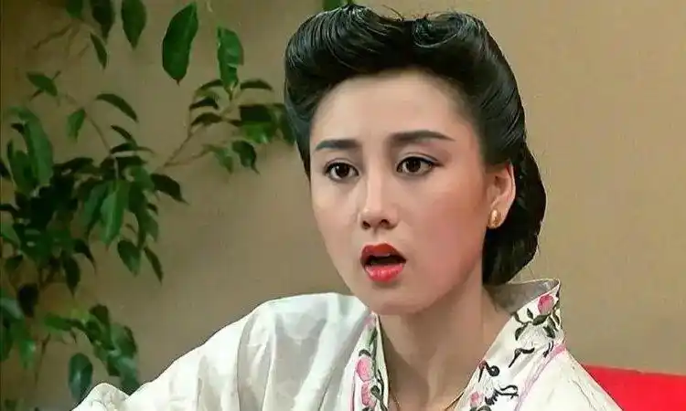 利智的情感生活与爱情故事_情感爱情故事利智生活在线观看_利智的恋爱生活